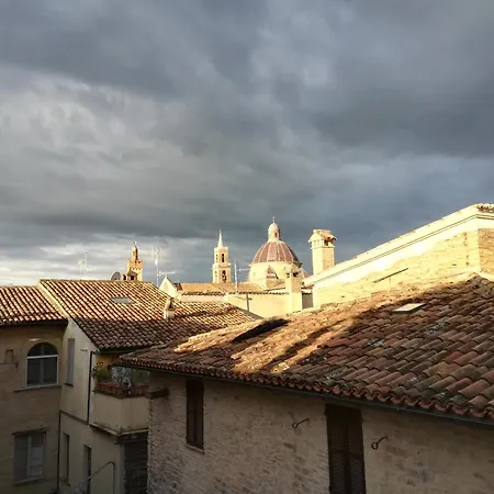Antico Gioiello Umbro , Con Terrazza Foligno