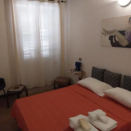 Antico Gioiello Umbro , Con Terrazza * フォリーニョ