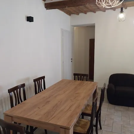 Antico Gioiello Umbro , Con Terrazza * Foligno