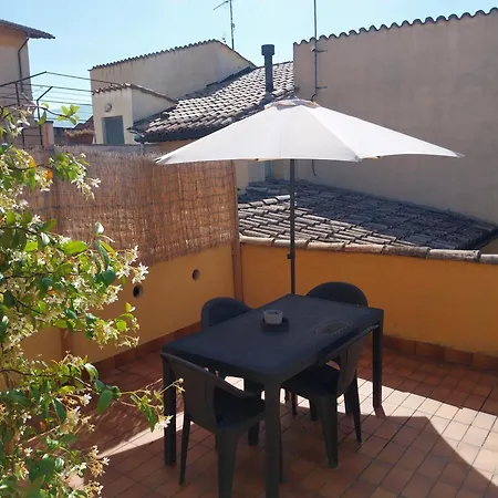 Antico Gioiello Umbro , Con Terrazza *