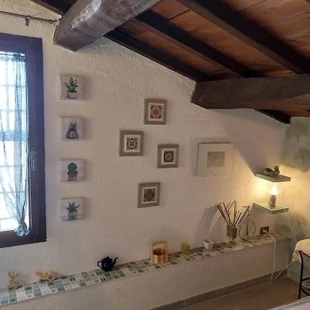 Antico Gioiello Umbro , Con Terrazza フォリーニョ