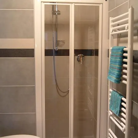 Antico Gioiello Umbro , Con Terrazza *