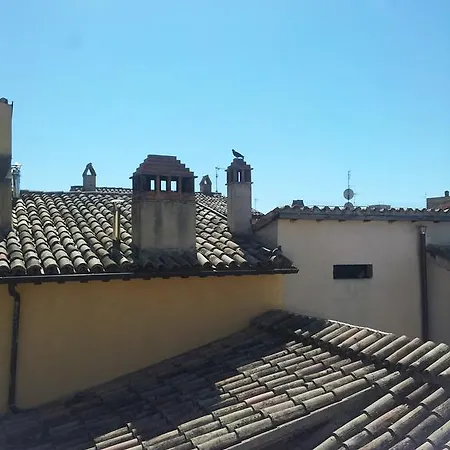 Antico Gioiello Umbro , Con Terrazza * Foligno