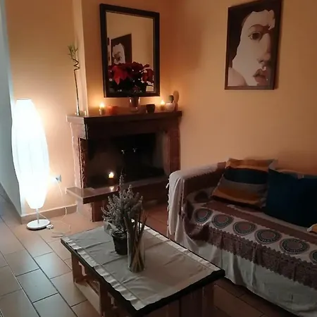 アパート Antico Gioiello Umbro , Con Terrazza フォリーニョ