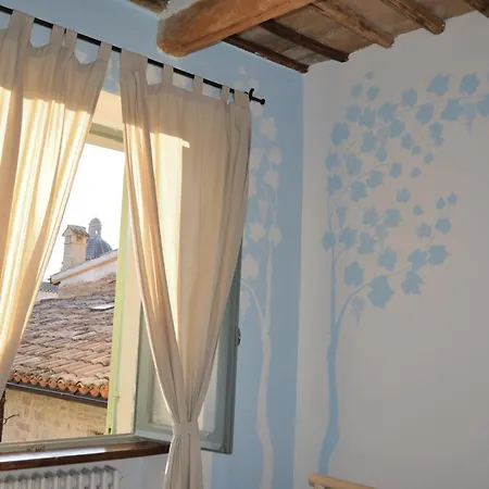 Antico Gioiello Umbro , Con Terrazza * Foligno