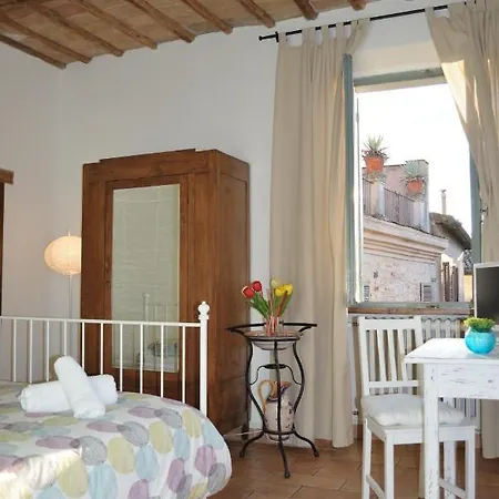 Antico Gioiello Umbro , Con Terrazza Foligno