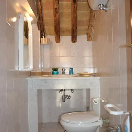Antico Gioiello Umbro , Con Terrazza Appartement Foligno